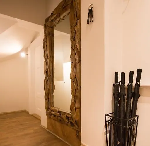 Bohemian Chic 2 Bedroom 2 Bathroom Loft With Hanging Chair * Praga