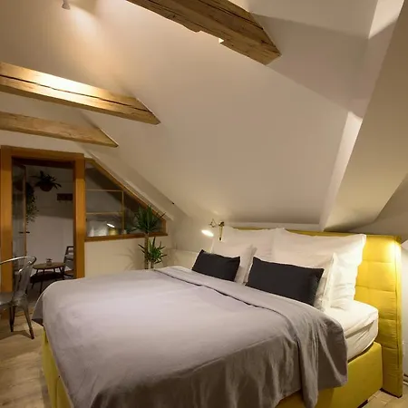 Bohemian Chic 2 Bedroom 2 Bathroom Loft With Hanging Chair Prague