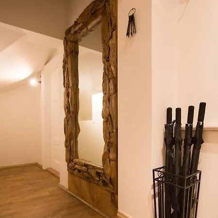 Bohemian Chic 2 Bedroom 2 Bathroom Loft With Hanging Chair * Prague