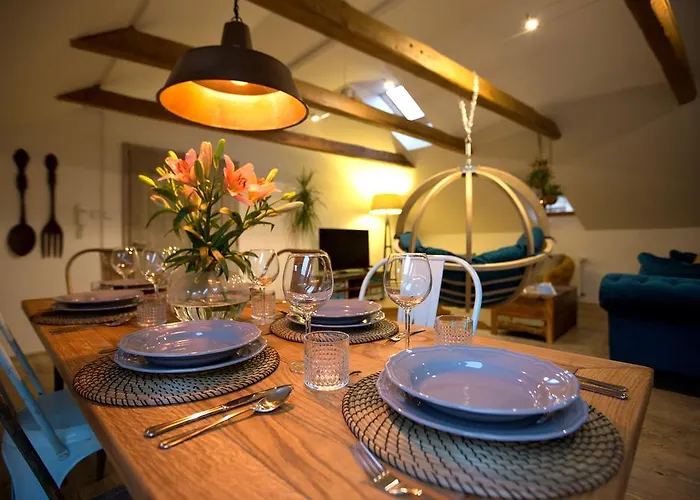 Bohemian Chic 2 Bedroom 2 Bathroom Loft With Hanging Chair Appartamento *