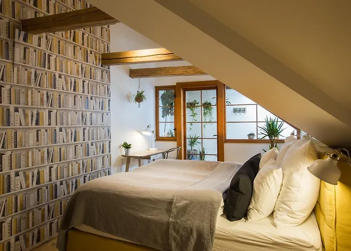 Appartamento Bohemian Chic 2 Bedroom 2 Bathroom Loft With Hanging Chair Praga