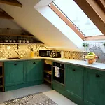 Bohemian Chic 2 Bedroom 2 Bathroom Loft With Hanging Chair