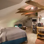 Bohemian Chic 2 Bedroom 2 Bathroom Loft With Hanging Chair